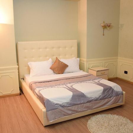 Hotel Eagle Tirana Eksteriør billede