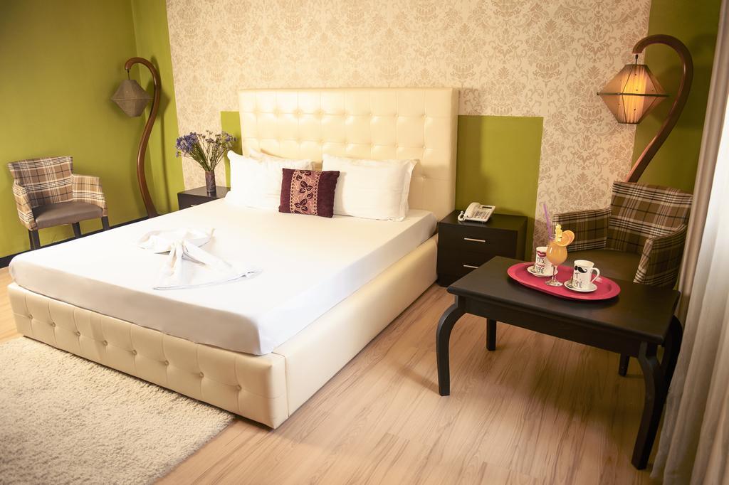 Hotel Eagle Tirana Eksteriør billede