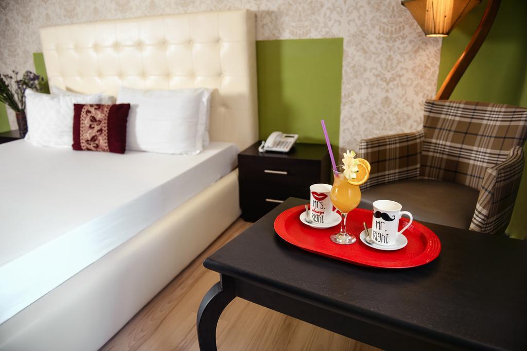 Hotel Eagle Tirana Eksteriør billede