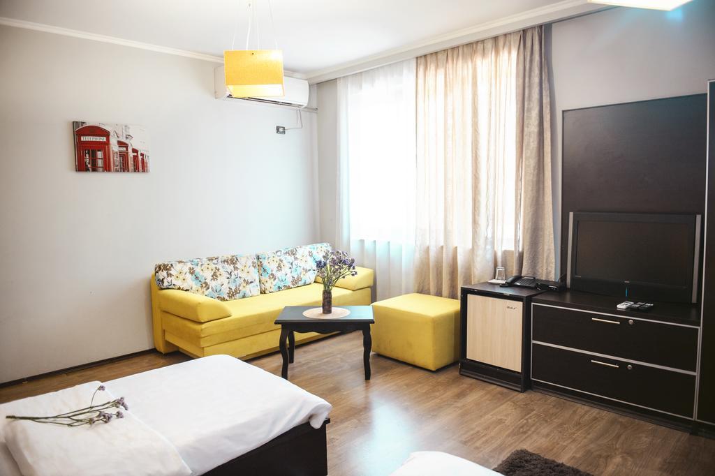 Hotel Eagle Tirana Eksteriør billede