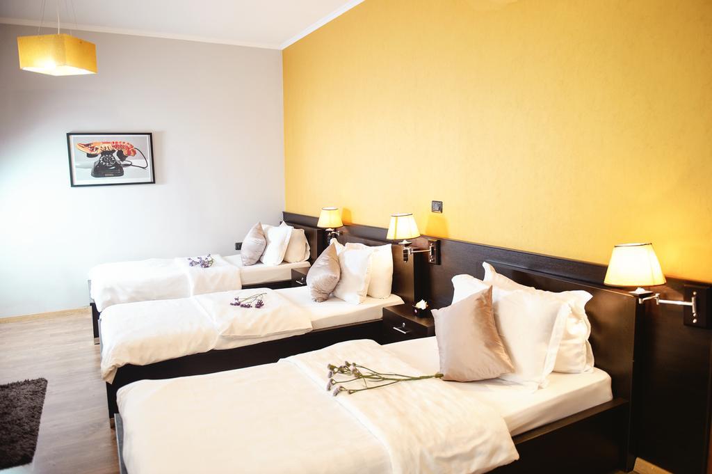 Hotel Eagle Tirana Eksteriør billede