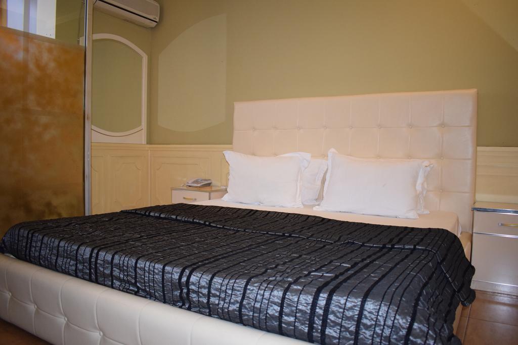 Hotel Eagle Tirana Eksteriør billede
