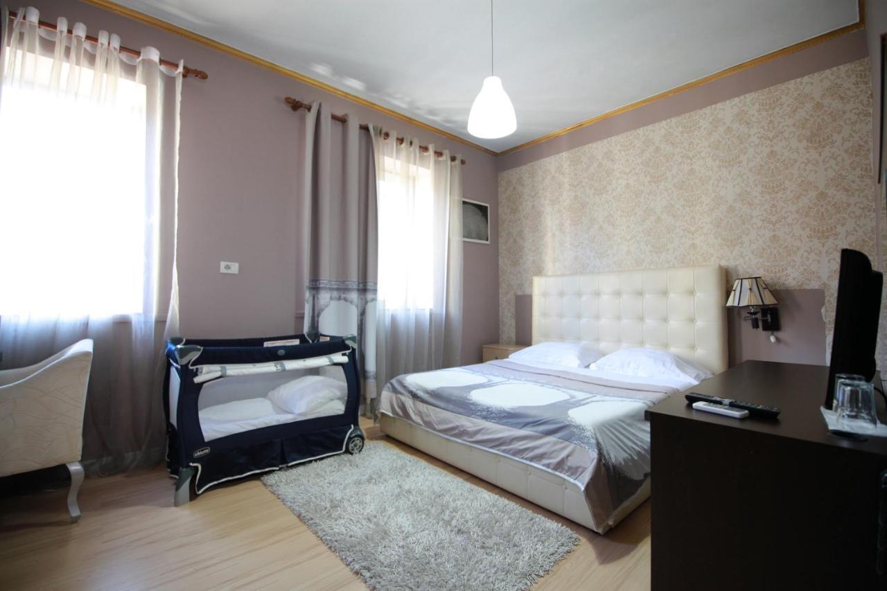 Hotel Eagle Tirana Eksteriør billede